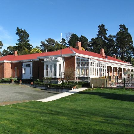 Hotel Ugbrooke Country Estate Lower Dashwood Esterno foto