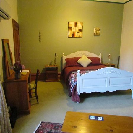 Hotel Ugbrooke Country Estate Lower Dashwood Esterno foto