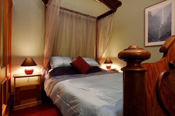 Hotel Ugbrooke Country Estate Lower Dashwood Esterno foto