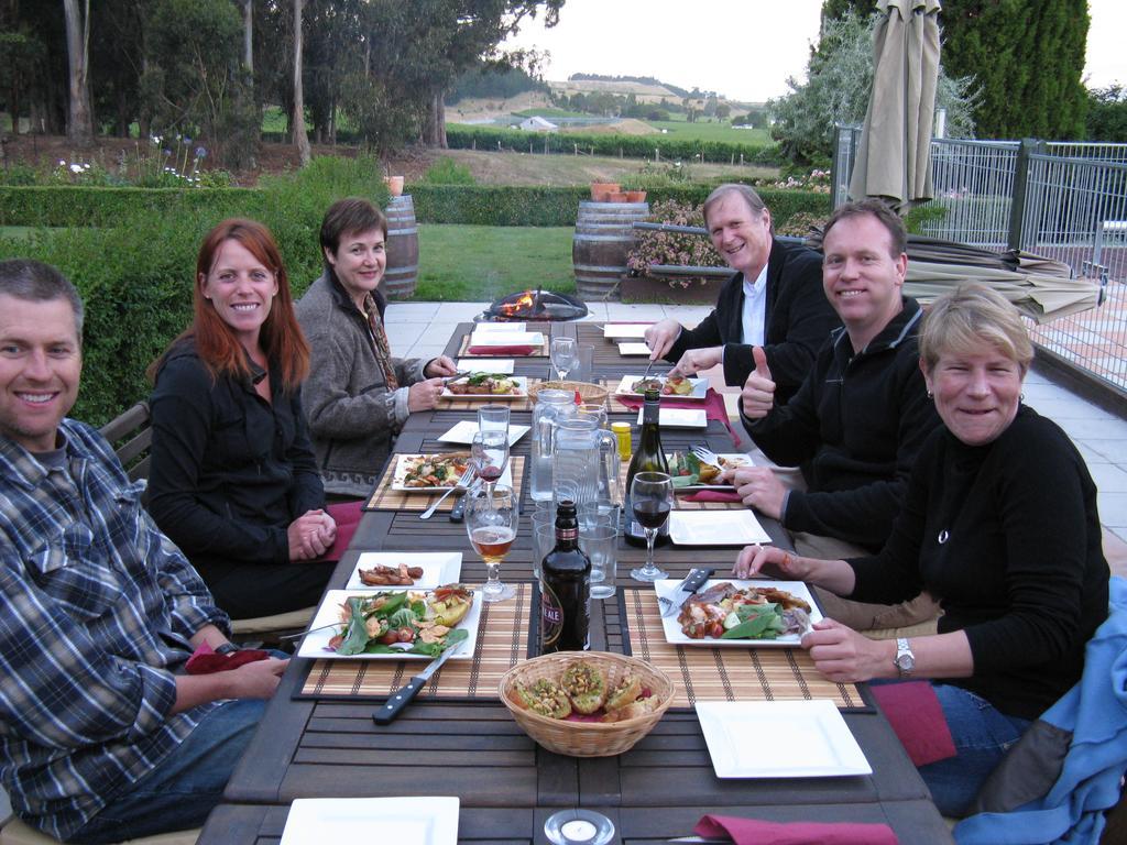 Hotel Ugbrooke Country Estate Lower Dashwood Esterno foto